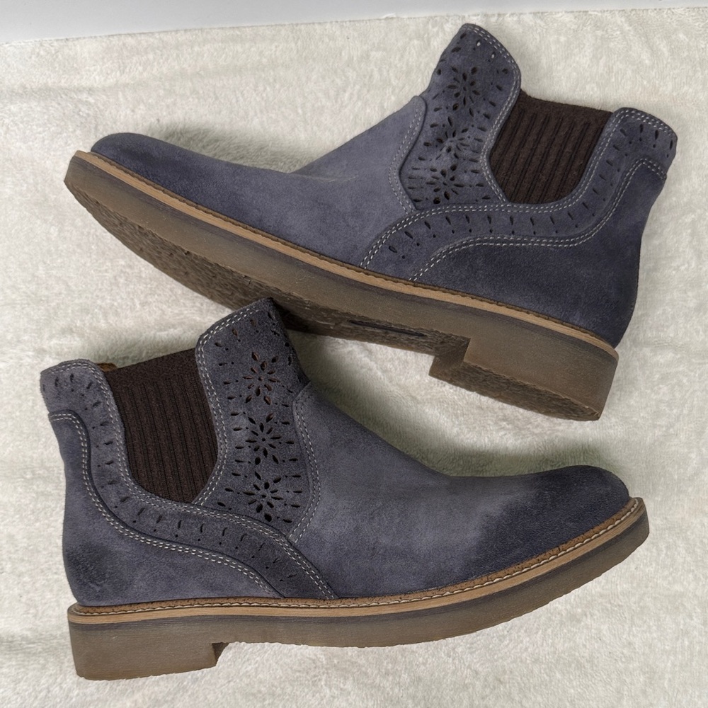 Comfortiva Raya Chelsea Booties - Picture 4 of 14